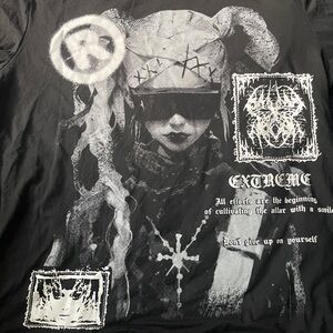 SHEIN Black Graphic Short Sleeve Tee